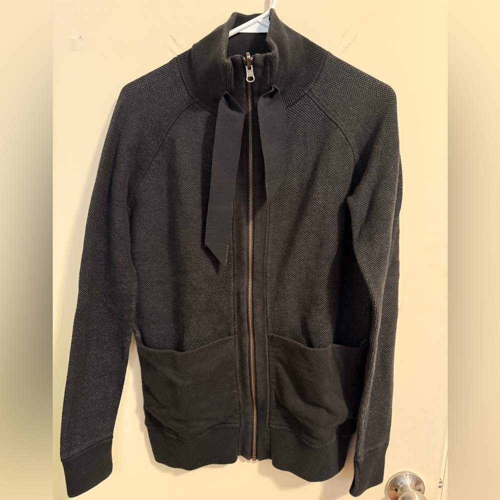 Lululemon Reversible Black/ Gray zip up Sweater Size 8 or Medium